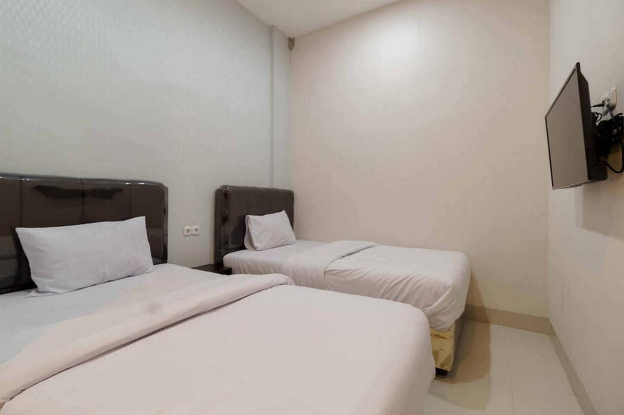 Reddoorz At Seindo Hotel Medan Sunggal Bagian luar foto