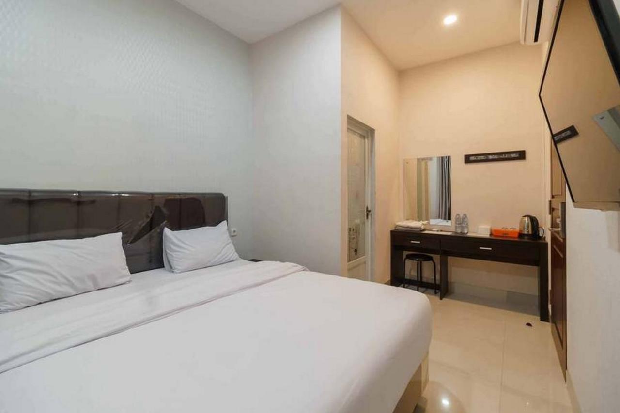 Reddoorz At Seindo Hotel Medan Sunggal Bagian luar foto